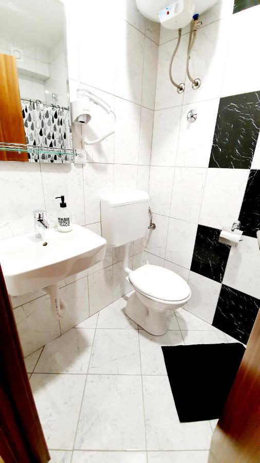 Apartmani Brko Kotor Varos Eksteriør billede